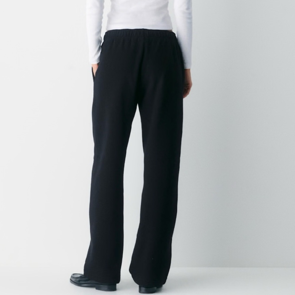 π- Aritzia Cozy Sweatfleece Mega Straight Sweatpant. Black. Size: Medium - Picture 5 of 16
